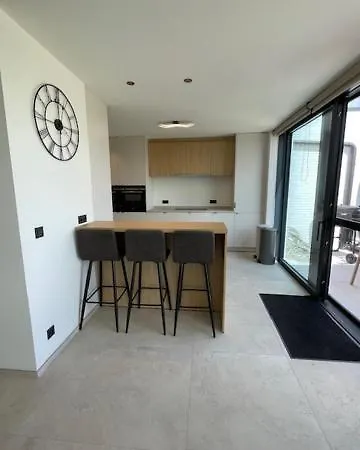 Semesterbostad Bartholome *